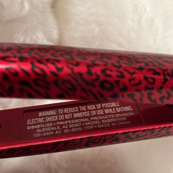 BABYLISS PRO 1 INCH STRAIGHT IRON. USED ONCE GREAT CONDITION ♥️♥️ - Picture 7 of 8